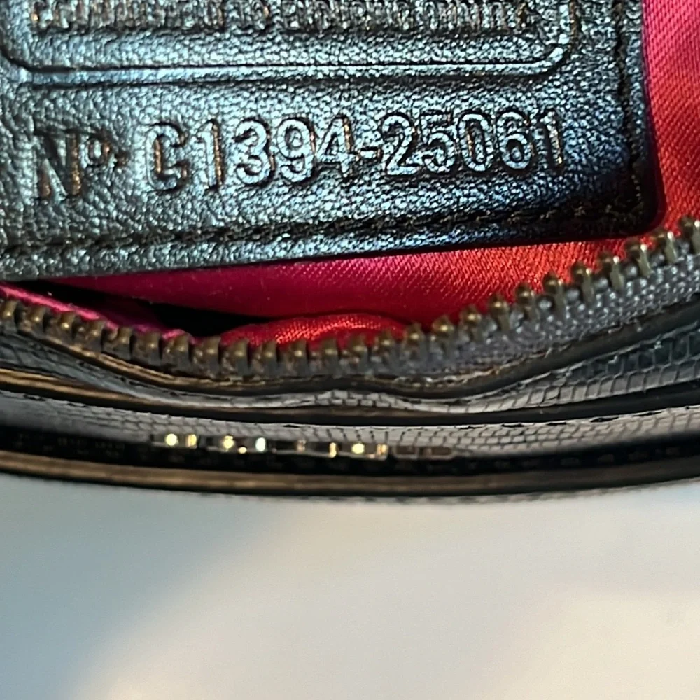 VTG 2013 Coach Poppy Flight Bag in Black‎ Python Embossed Leather Verifi…